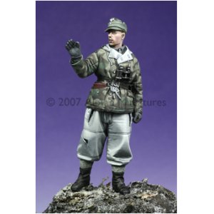 Photo: Alpine Miniatures[AM35038]Winter Panzer Crew Set (2 figures)