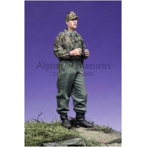 Photo: Alpine Miniatures[AM35042]SS Panzer Recon Officer