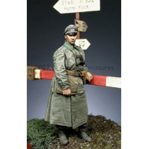 Photo: Alpine Miniatures[AM35054]WW2 German Officer #1