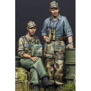 Photo: Alpine Miniatures[AM35101]German Panzer Crew in Summer Set (2 Figures)