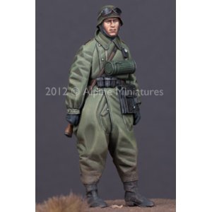 Photo: Alpine Miniatures[AM35143]German Motorcycle Trooper