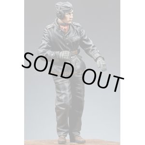 Photo: Alpine Miniatures[AM35173]SS Panzer Commander #2