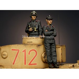 Photo: Alpine Miniatures[AM35177]Panzer Commander Set (2 Figures)